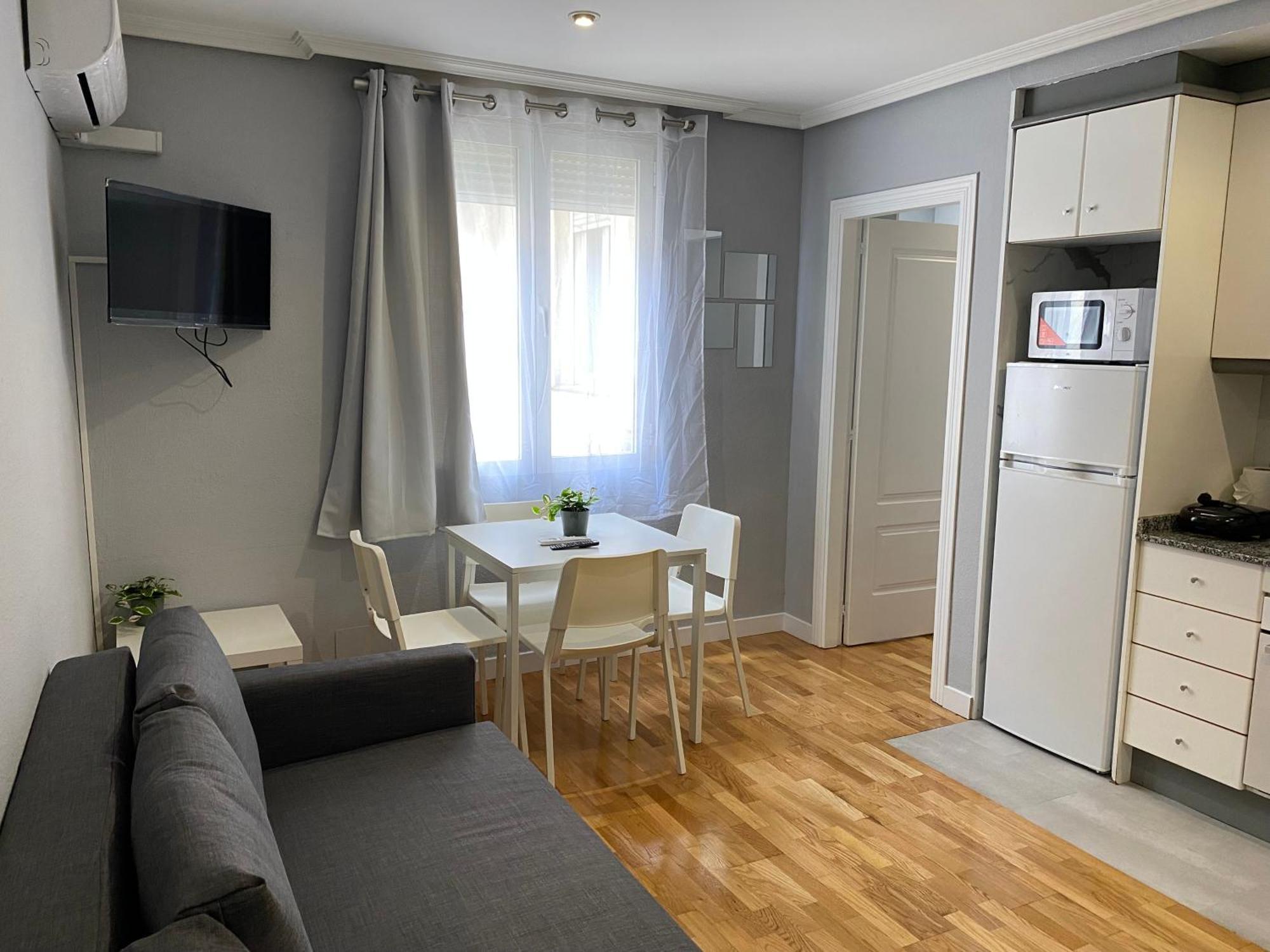 Apartments Madrid Principe 2 Exterior photo